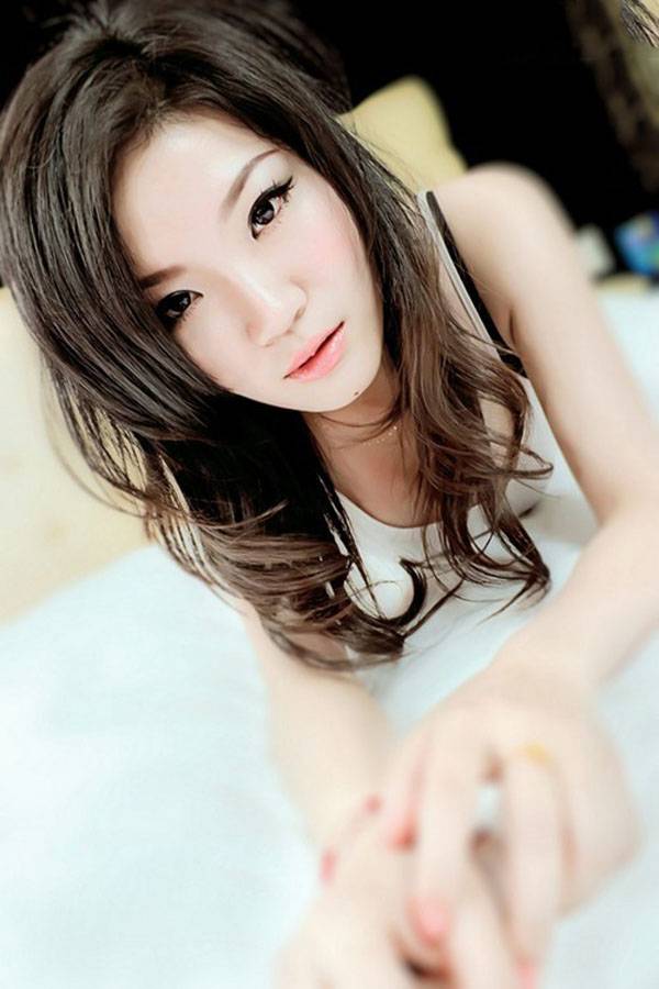 白皙美胸的私房诱惑-4