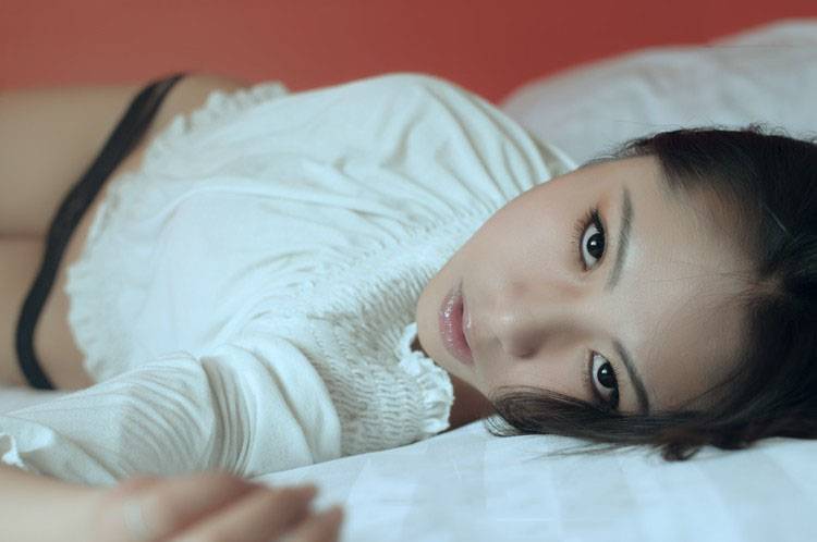 美胸少女的白色妖娆-7