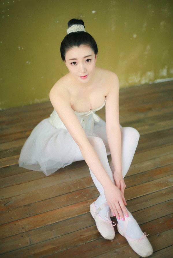 心事重重的芭蕾少女-6