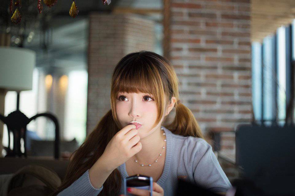 漫漫咖啡厅里的小清新少女-6