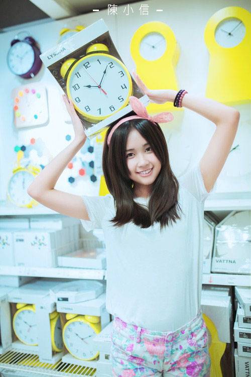 可爱的小兔子那迷人的微笑-4