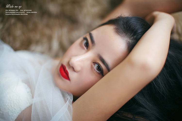 红唇姑娘绝美的诱人身姿-6