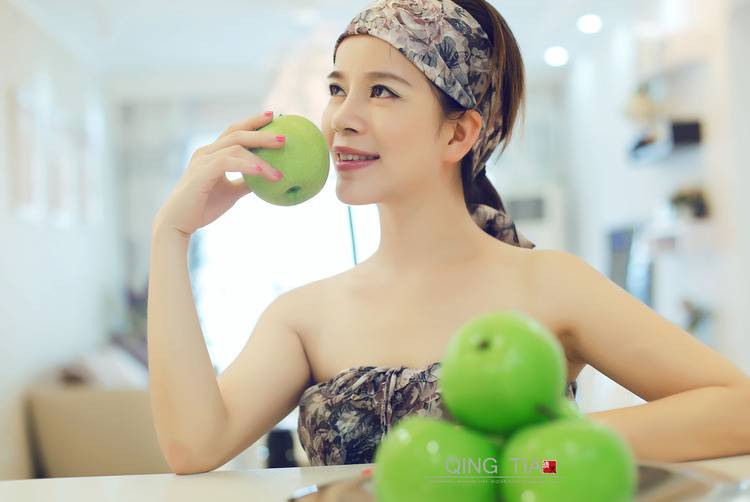 粉嫩可爱的水果少女-2