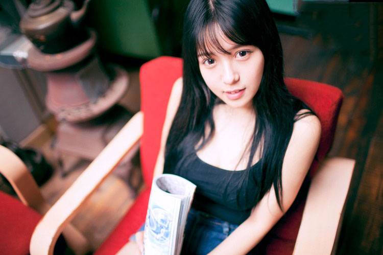 清纯可爱的童颜巨乳惹人爱-2