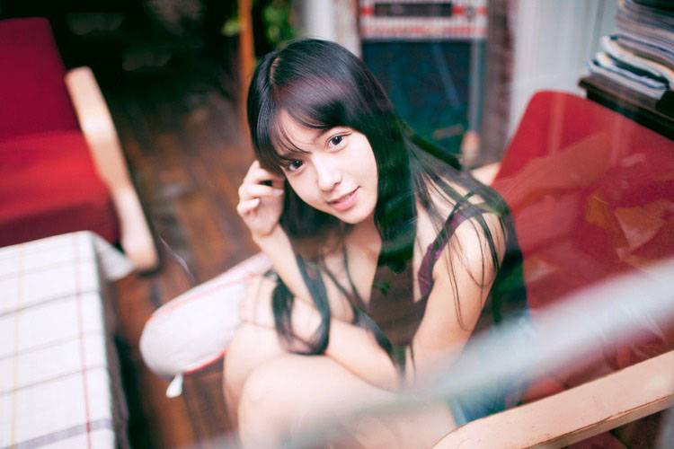 清纯可爱的童颜巨乳惹人爱-4