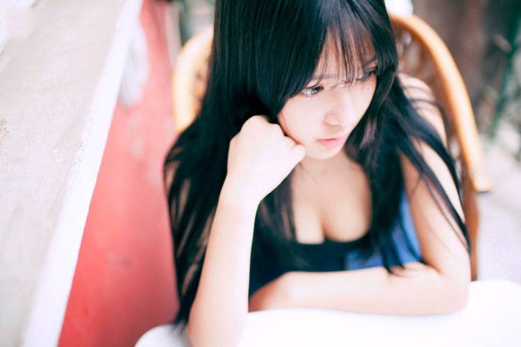 清纯可爱的童颜巨乳惹人爱-6