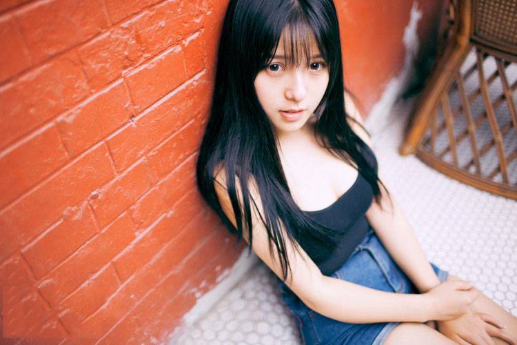 清纯可爱的童颜巨乳惹人爱-7