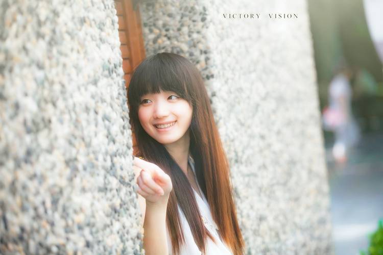 活泼可爱美女的初夏-3