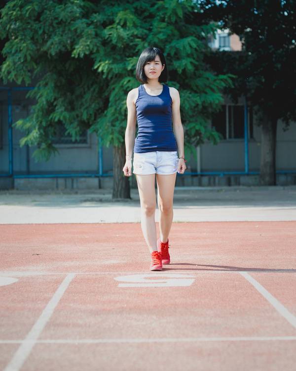 爱运动的清纯邻家姐姐-3