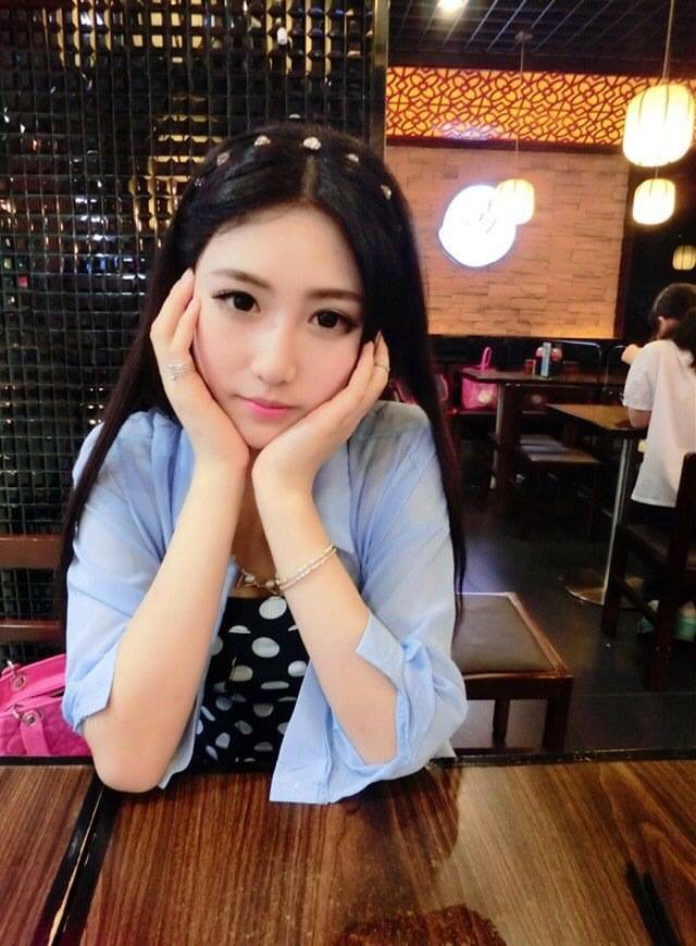 大眼睛清纯美女胡薇旎-2