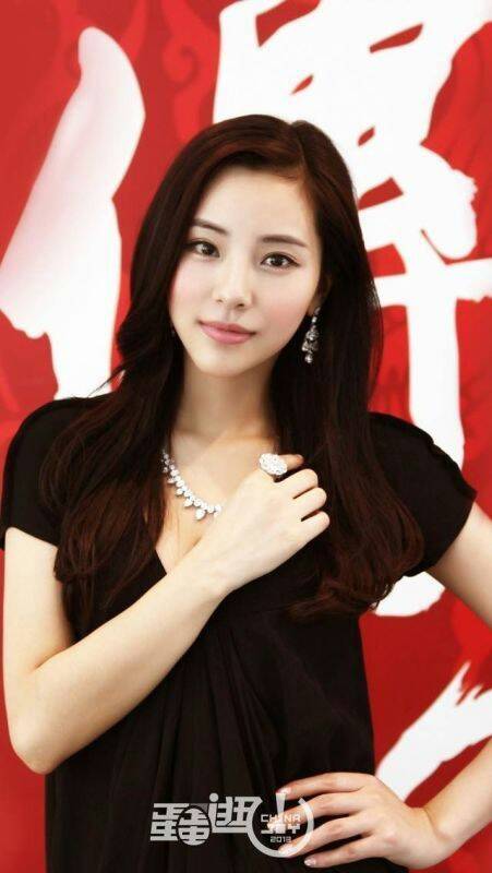 甜美诱人showgirl妍子沁