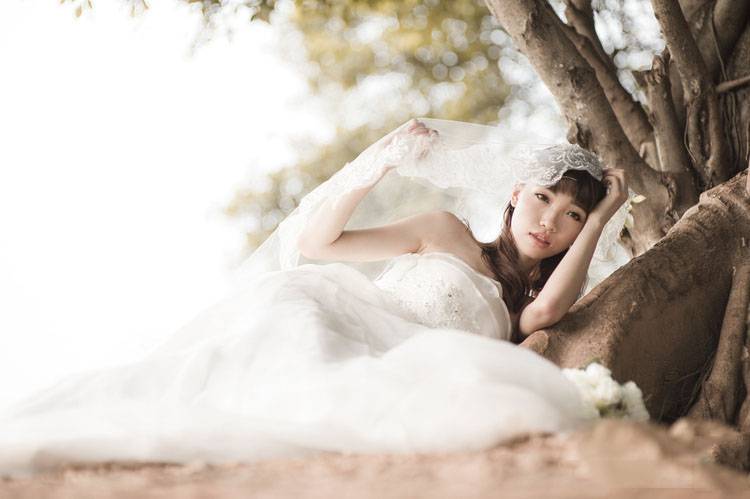 唯美少女户外婚纱写真-4