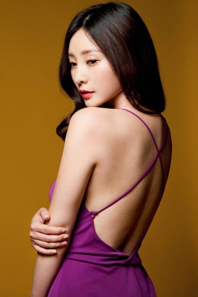 乳神柳岩倾情加盟CJ展-7