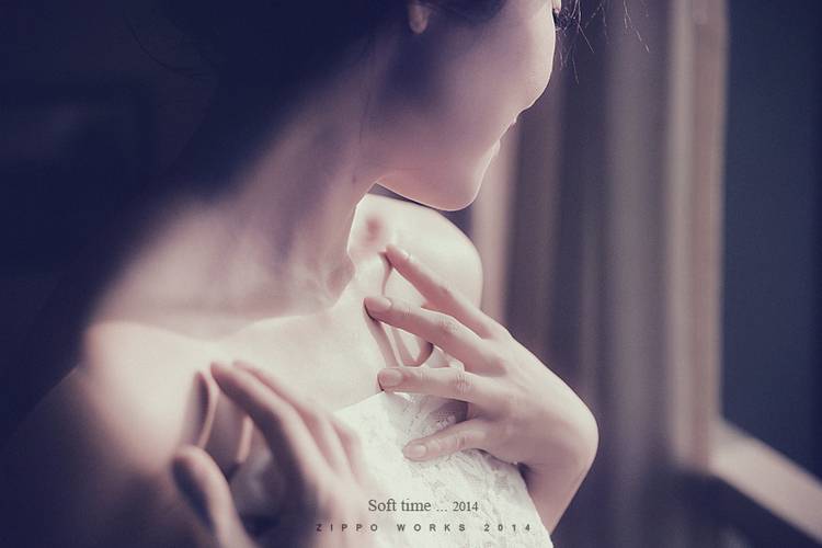 美妙身材诱惑着你的性感酥胸-2