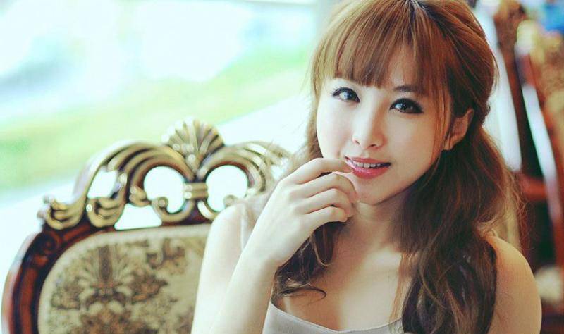 肥嘟嘟的小萝莉甜美私房照-5