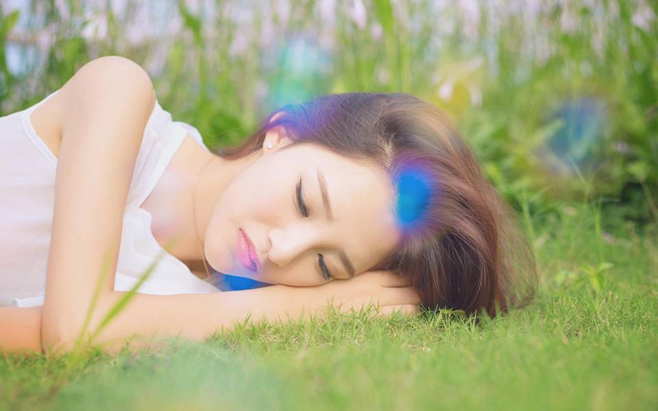 夏日清凉美女-4