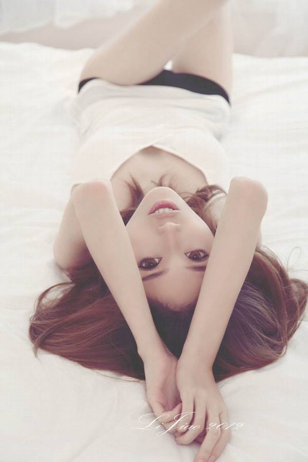 浅浅的迷人性感美女-2