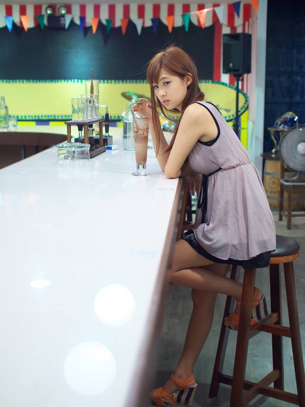 清纯小魔女李攸迷人唯美写真