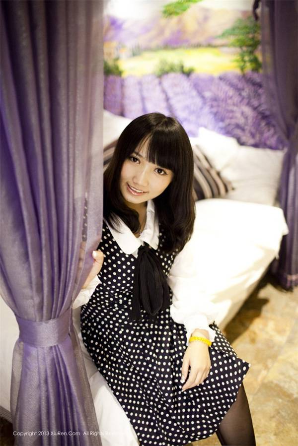 俏皮可爱女生阳光迷人写真-8