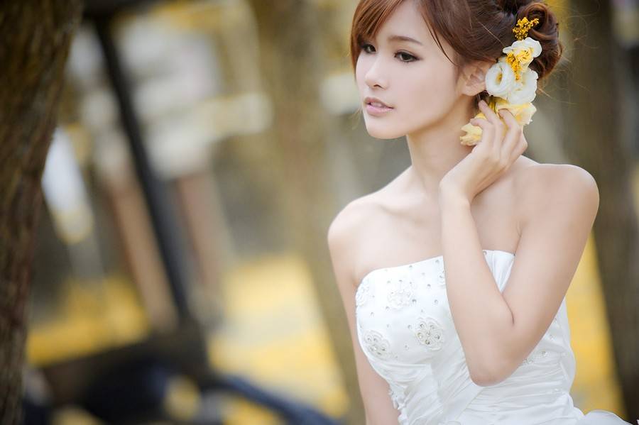 白色婚纱Vika迷人甜美写真-9