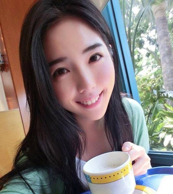 台湾甜心校花朱琦郁清纯迷人私照-2