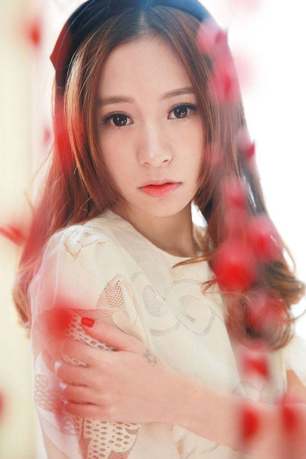 清纯MM白嫩可爱迷人写真照-8