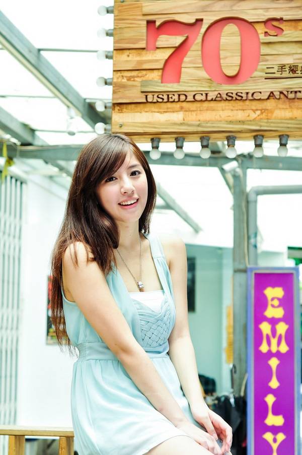 清纯女神户外迷人唯美写真-7