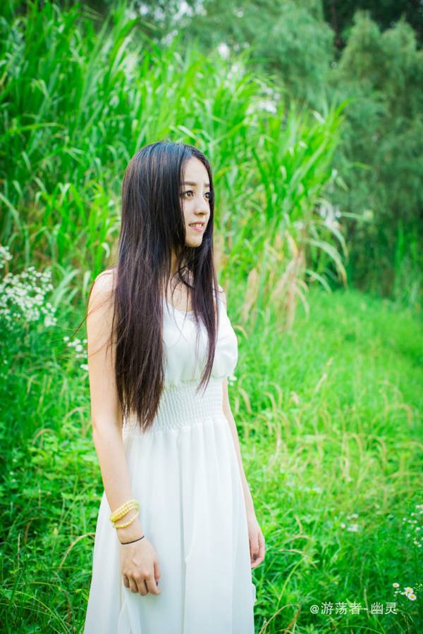 美女清纯迷人纯美写真