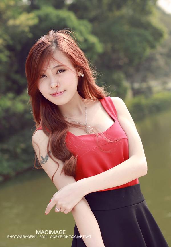 网络红人董董靓丽街拍-2