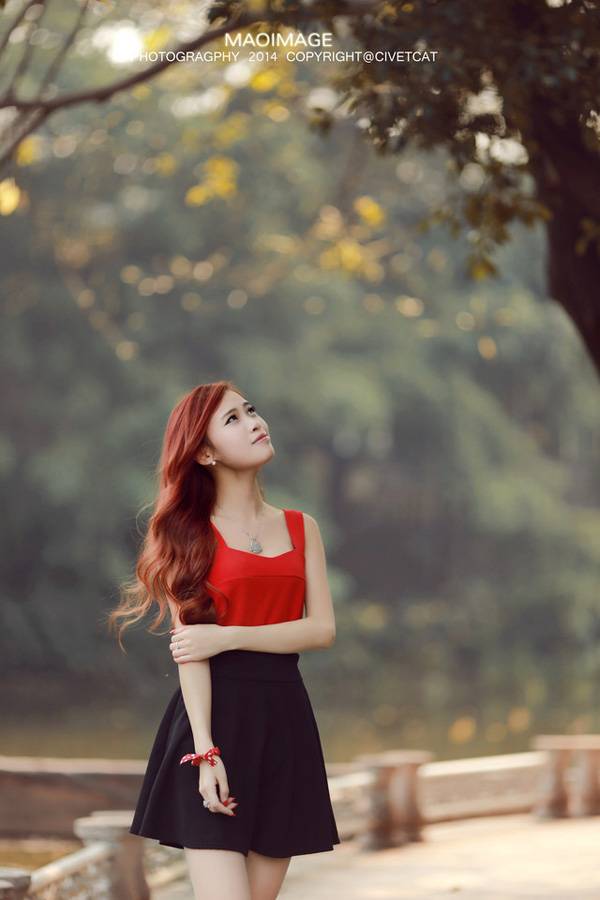 网络红人董董靓丽街拍-3