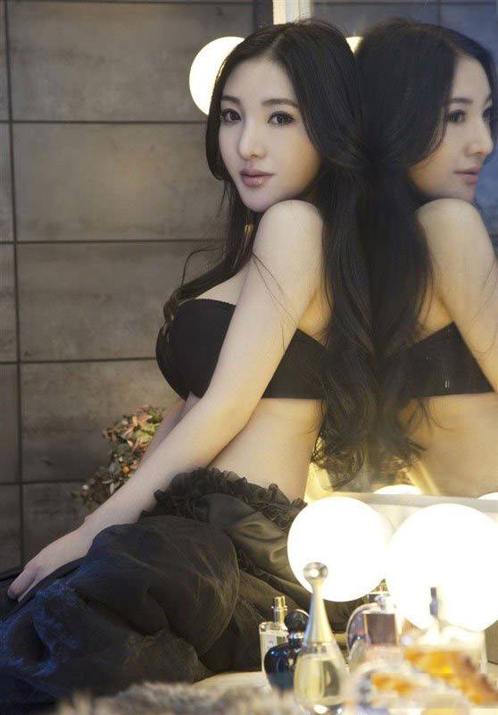 妖艳美女张杨一纯黑丝写真超性感-3