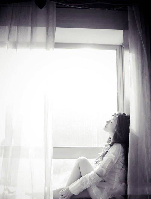 丝丝光线中美女淡淡的薄纱诱惑-2