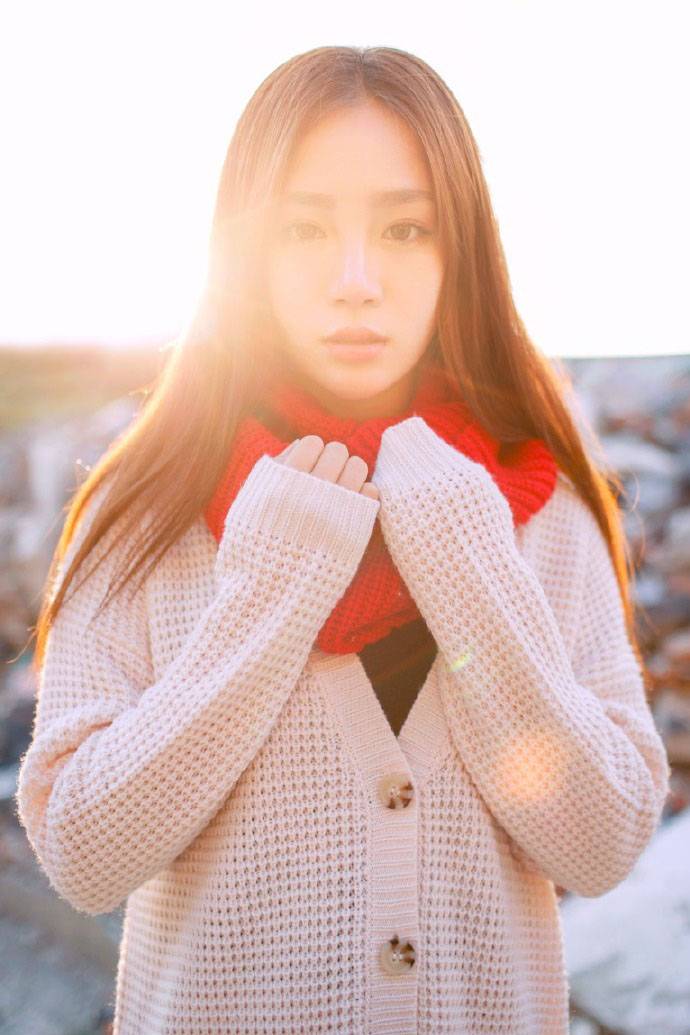 逆光下的甜美诱惑-9