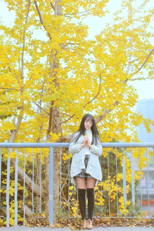 萌女孩笑靥明媚小清新写真