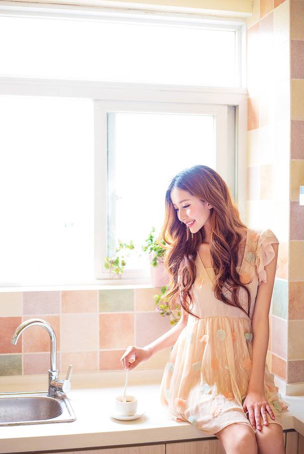 嫩模陈彦儿居家写真美cry了-2