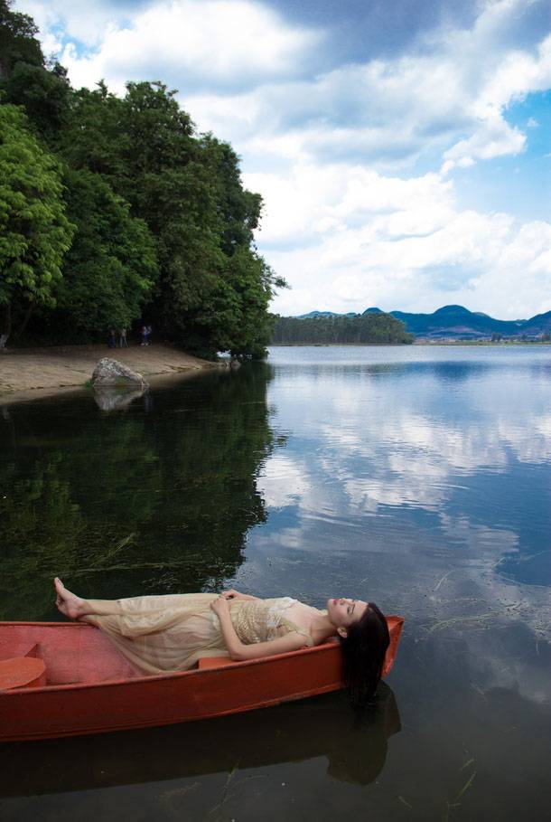 郑伊水中湿身仙气逼人-4