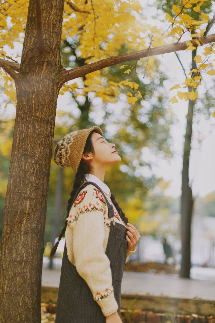 可爱帽子少女的秋天生活-5