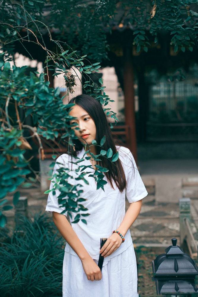 白色青丝清纯迷人诱惑-5