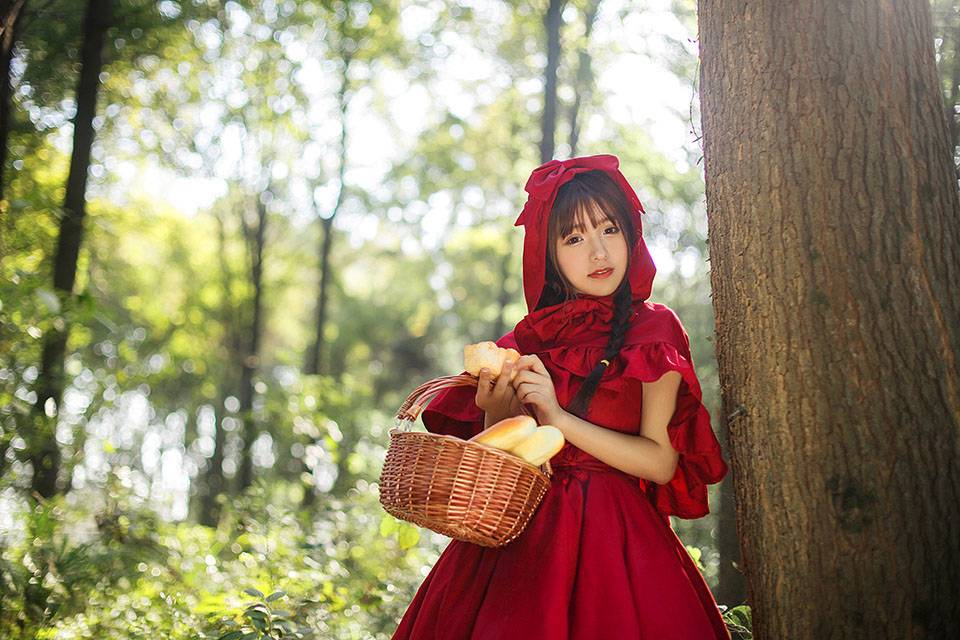 迷路的可爱小红帽-7