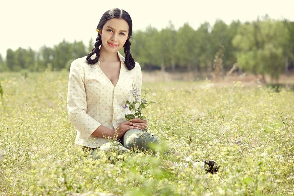 苏梓玲田园风写真 清纯性感两者兼备-6