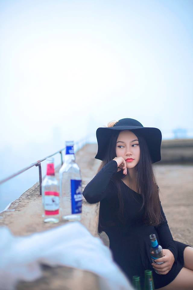 天台上黑裙姑娘的忧伤-4