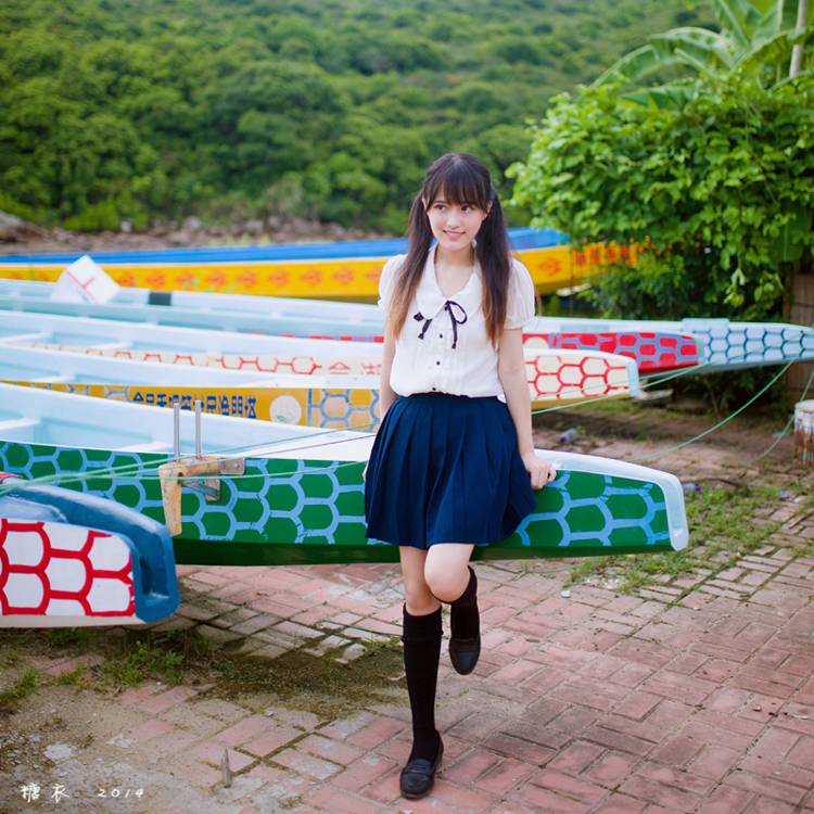 甜美可爱的邻家姑娘