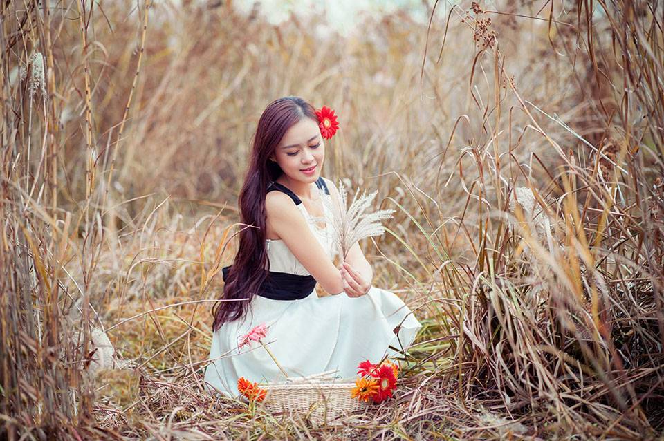 纯白美丽的白皙姑娘-4