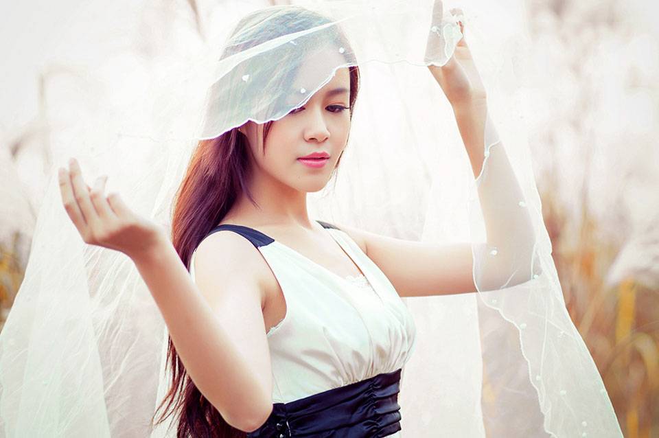 纯白美丽的白皙姑娘-7