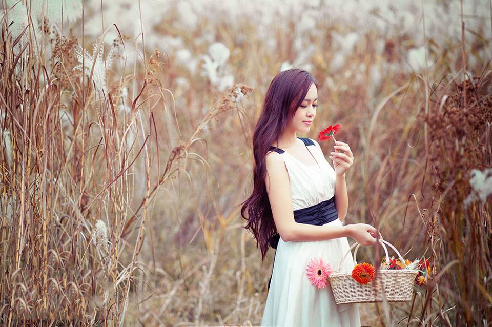 纯白美丽的白皙姑娘-8