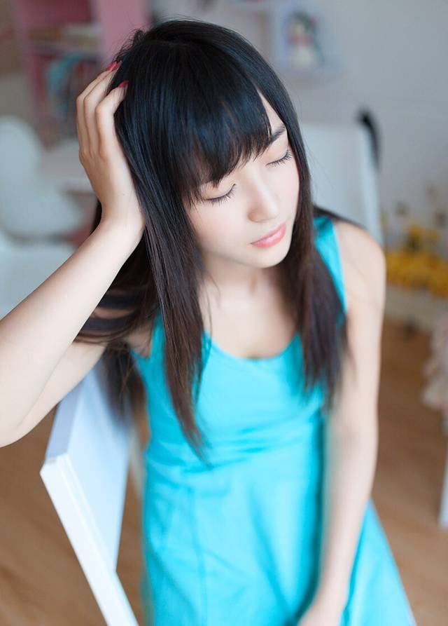 美女张楚私房写真清纯可人-9