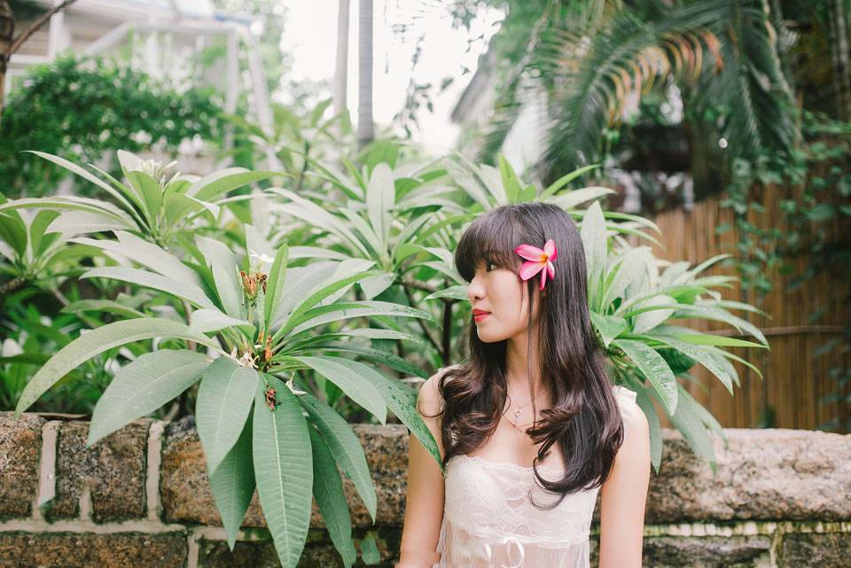 妖娆少女的红唇诱惑-9