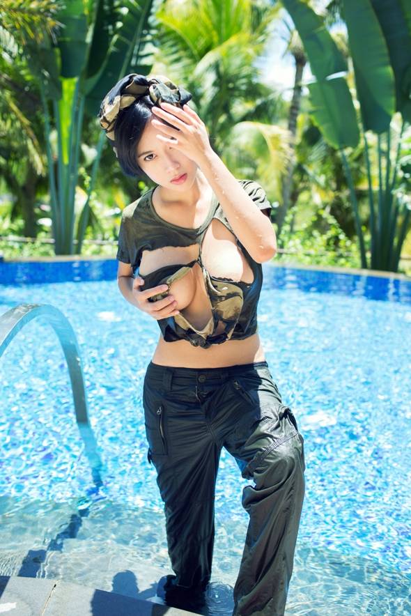 推女郎黄可狂野爆乳丛林诱惑写真-9