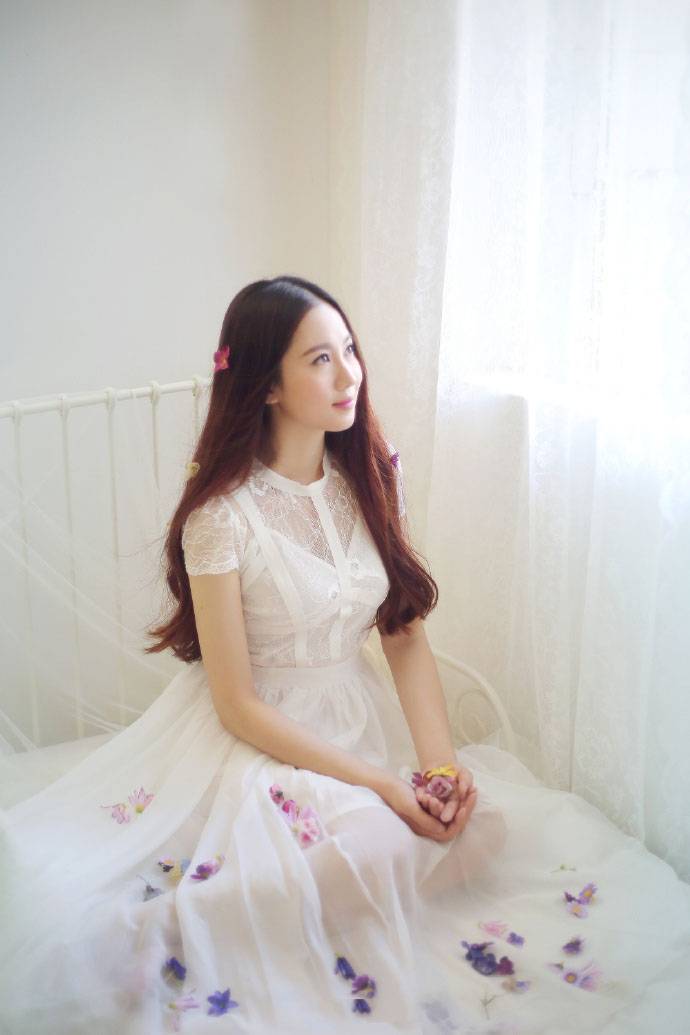 娇艳如花的清纯私房-9