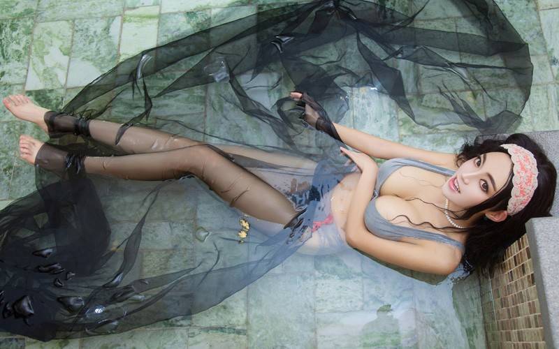 冷艳美女潘春春爆乳性感唯美写真-9